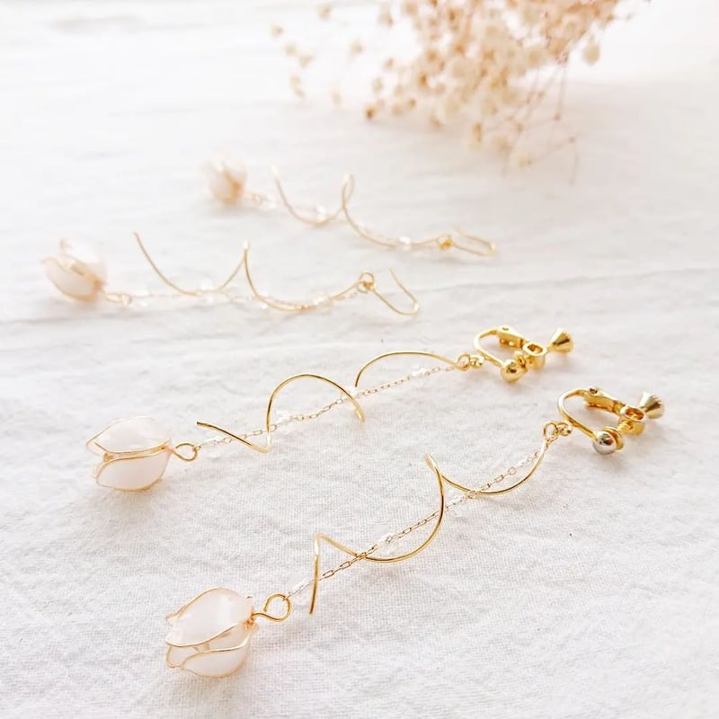 きらきら妖精すずらんピアス・イヤリング～揺らめき～ | TUKIUSAGI