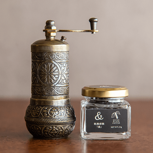 黒コショウ様 無添加 黒胡椒 ブラックペッパー カンボジア産 (50g) - ホライズン