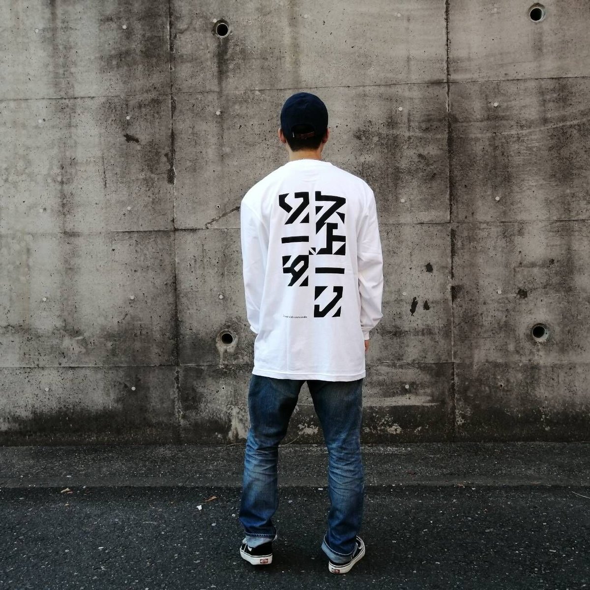 特売価格！STONE  立体ロゴプリントホワイト長袖シャツ BIG LOGO ストーンソーダ ロングスリーブシャツ ホワイト