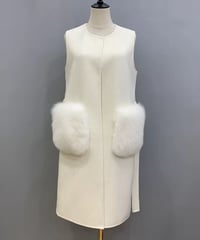 カシミヤフォックスファーベスト　2色展開
