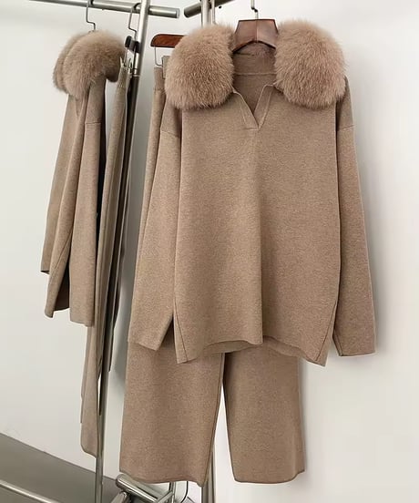 Vネックフォックスファーセットアップ　5色展開