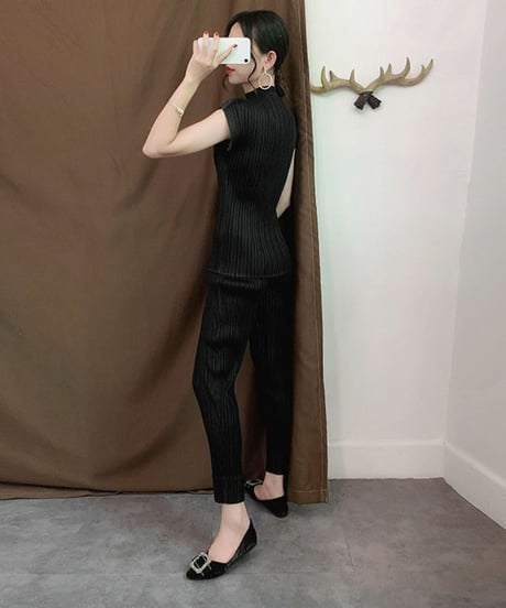 プリーツセットアップ　3色展開