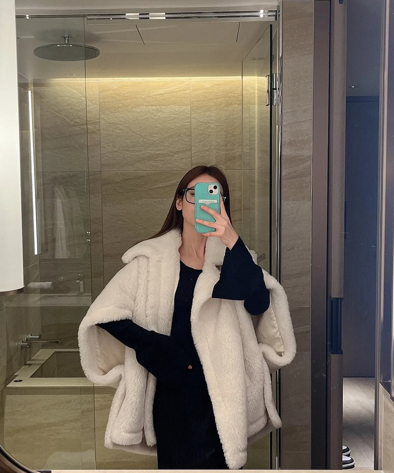 5月末まで大幅限定値下　ファーポンチョアウター　ライトグレージュ　フェンネル 5月末まで大幅限定値下 ファーポンチョアウター ライト