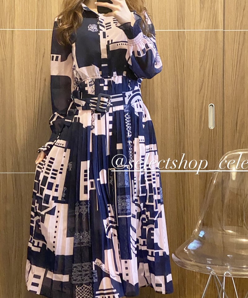 ⭐︎2025年限定値下げseventenの可憐なヴィンテージプリントワンピース