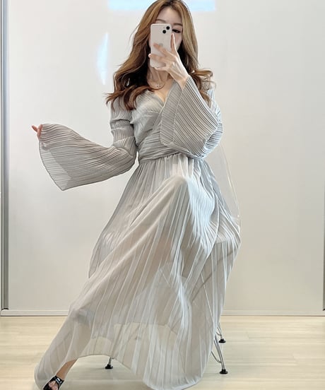 プリーツロングワンピース　2色展開