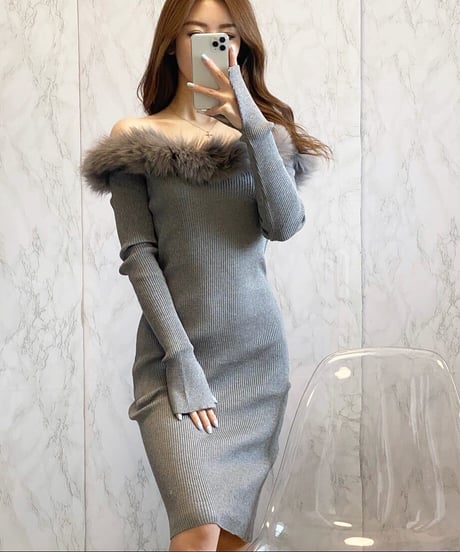 オフショルファースリムワンピース　3色展開