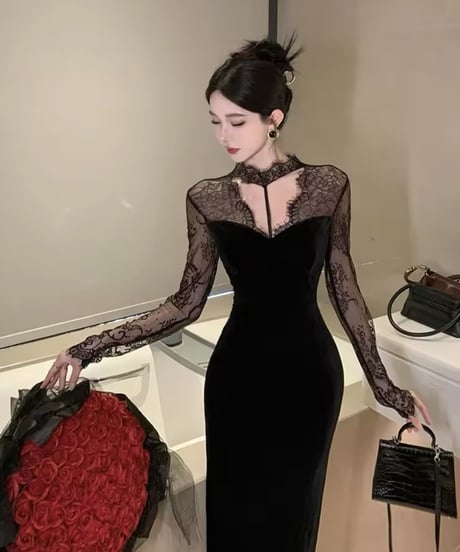 バックオープンベロアワンピース