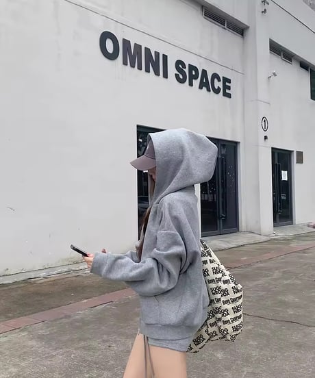 ショートパンツフーディーセットアップ　2色展開