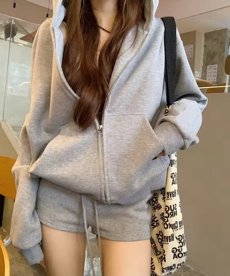 ショートパンツフーディーセットアップ　2色展開