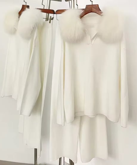 Vネックフォックスファーセットアップ　5色展開