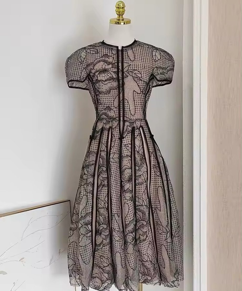 66c1a52715680f0f04afccc2