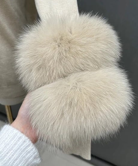 フォックスファーニット　2色展開