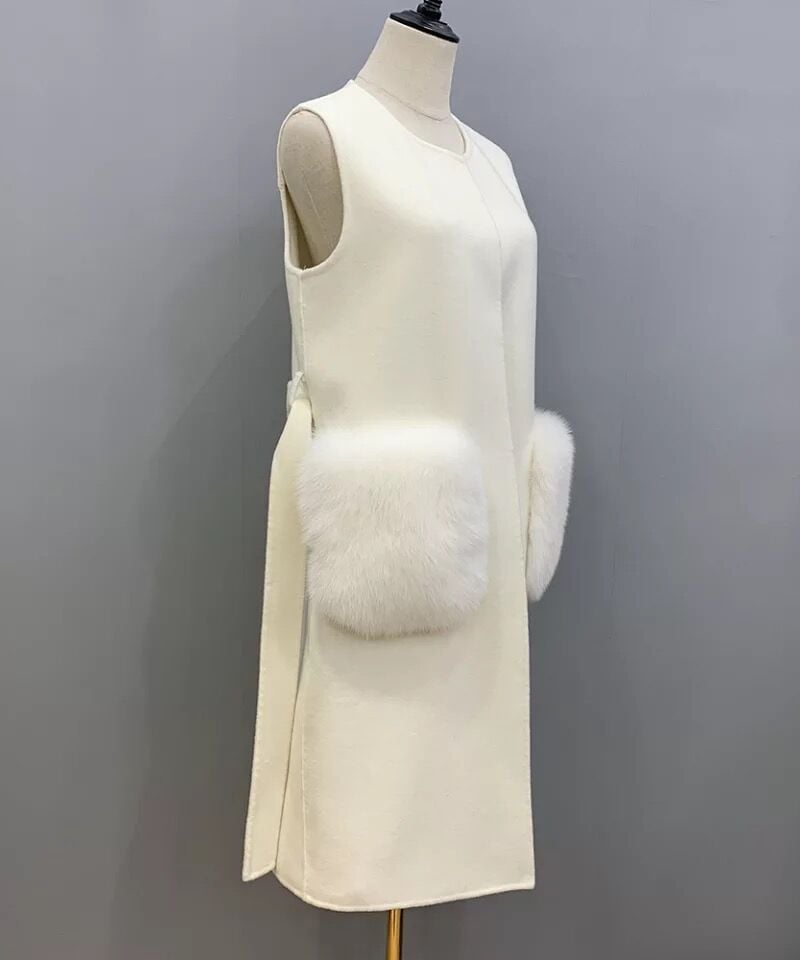 新品⭐️シェリエ sheller FOXファードッキングダウンベスト♡ホワイト