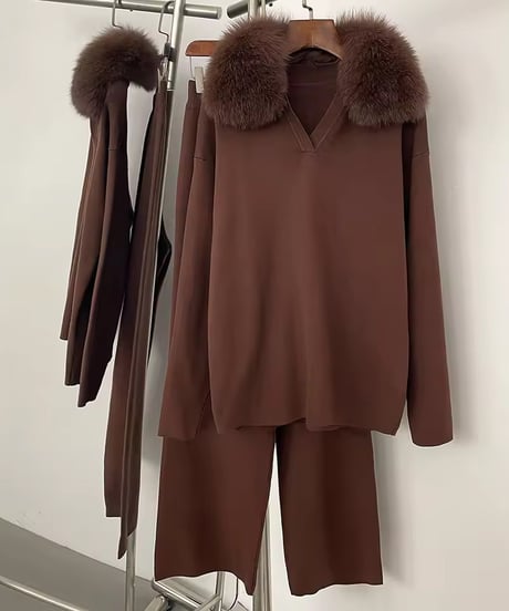 Vネックフォックスファーセットアップ　5色展開