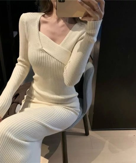 デザインニットワンピース　3色展開