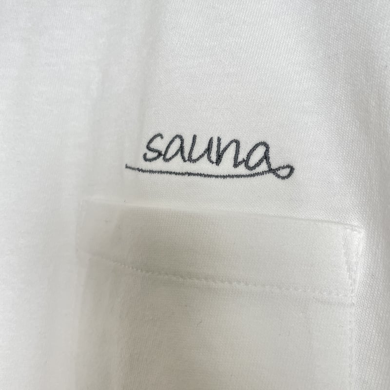 ポケット付き刺繍Tシャツ（白×チャコール） | sauna line