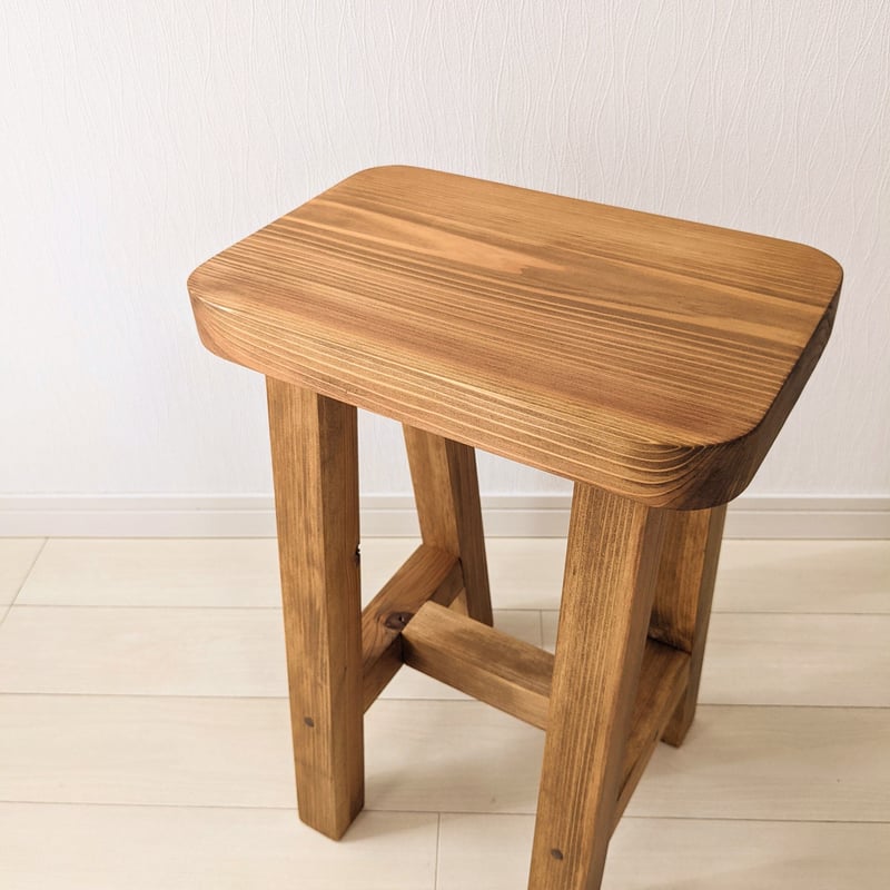 角丸みスツール*カフェ風*高さ40cm〜47cm(1cm単位のセミ 角丸みスツール*カフェ風*高さ40cm〜47cm(1cm単位のセミ