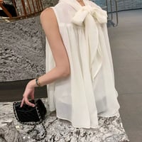 Éclat French Sleeveless Blouse