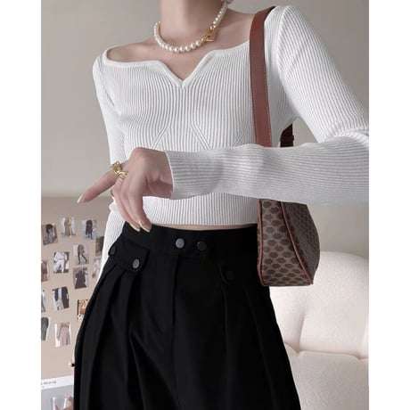 Nuance Neck Rib Knit Top