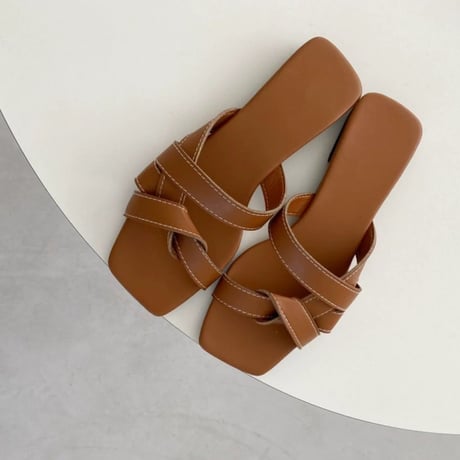Minimal Cross Strap Flat Sandals