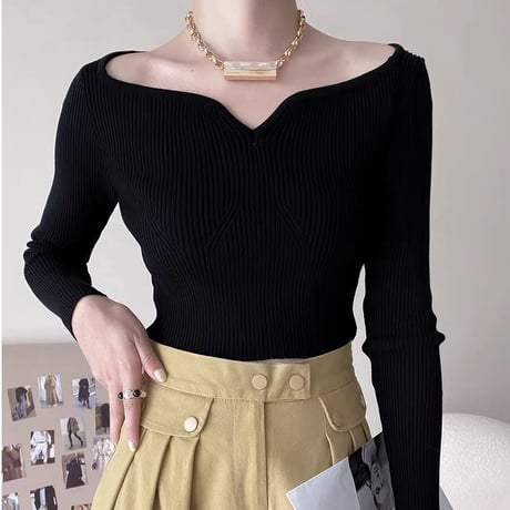 Nuance Neck Rib Knit Top
