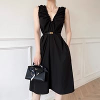Vシャーリングワンピース