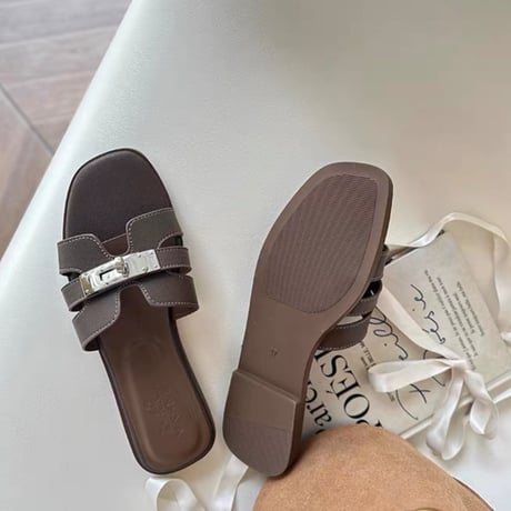 Éclat Belt Flat Sandals