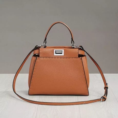 牛革ハンドbag