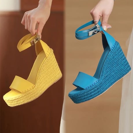 buckle wedge sandal