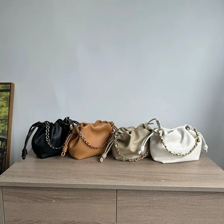 本革2sizeチェーンbag
