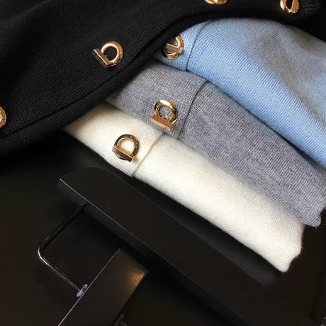 4colorバックル釦カーディガン