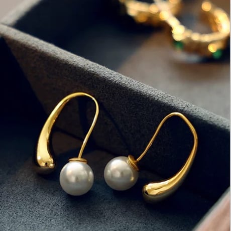 パール×ゴールド フックピアス