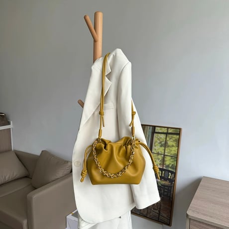 本革2sizeチェーンbag