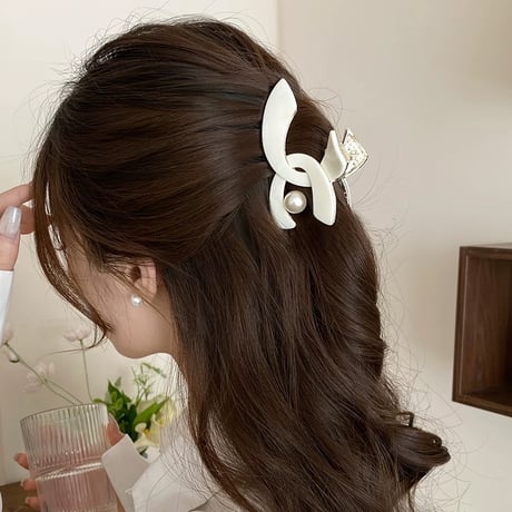 一粒パールヘアクリップ