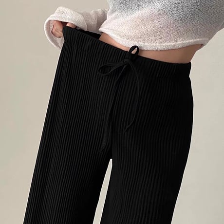 Ice Pleats Relax Pants
