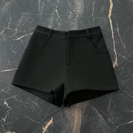 ハイウエストショートパンツ