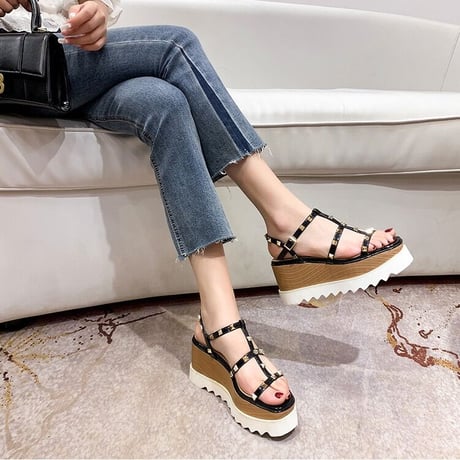 Eclat Stud Platform Sandals