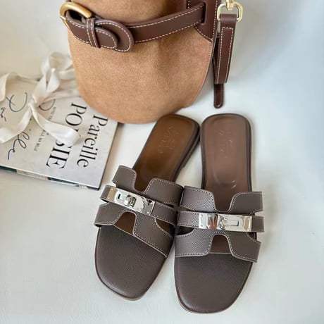Éclat Belt Flat Sandals