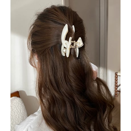 一粒パールヘアクリップ