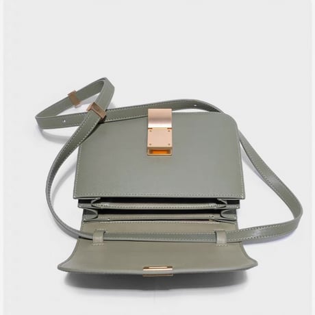 4 color本革スクエアbag