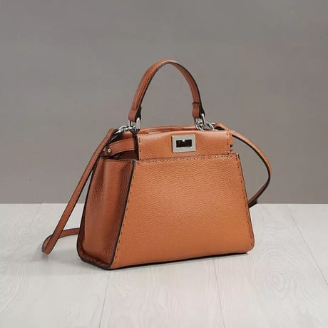 牛革ハンドbag