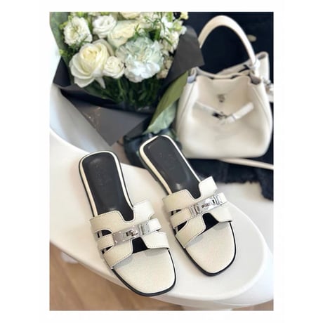Éclat Belt Flat Sandals