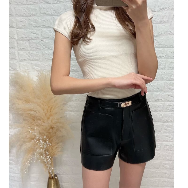ベルト付きレザーパンツ | Daisy ベルト付きレザーパンツ | Daisy