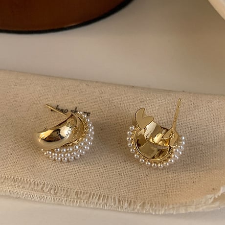 ゴールドパールフープピアス