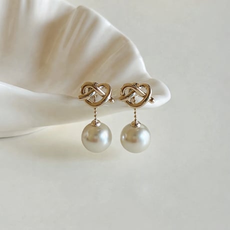 Twist Pearl Drop Earrings