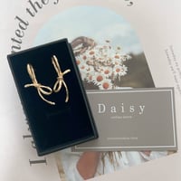 リボンピアス