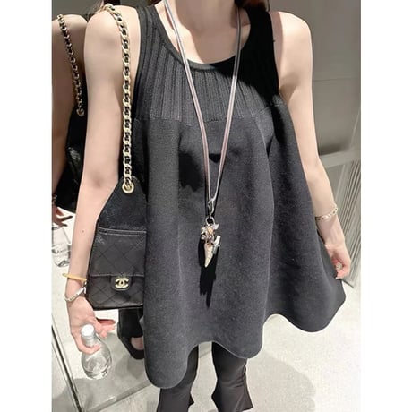 Pleated Flare Sleeveless Tunic Top