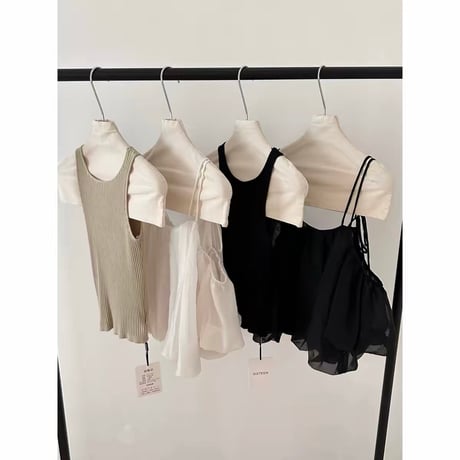 Soft Bloom Layered Camisole Set