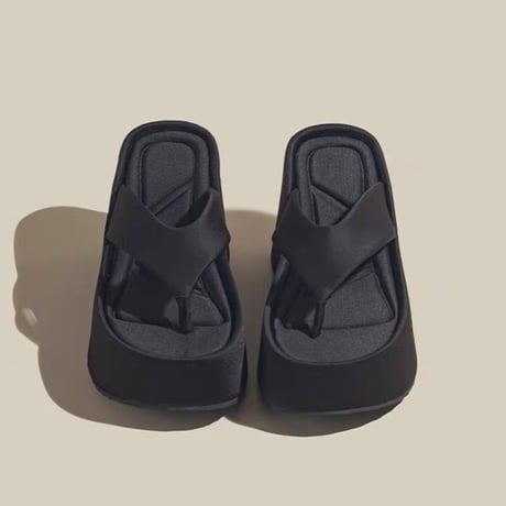 Elevate Platform Thong Sandals