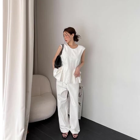 Peplum Line Relax Setup